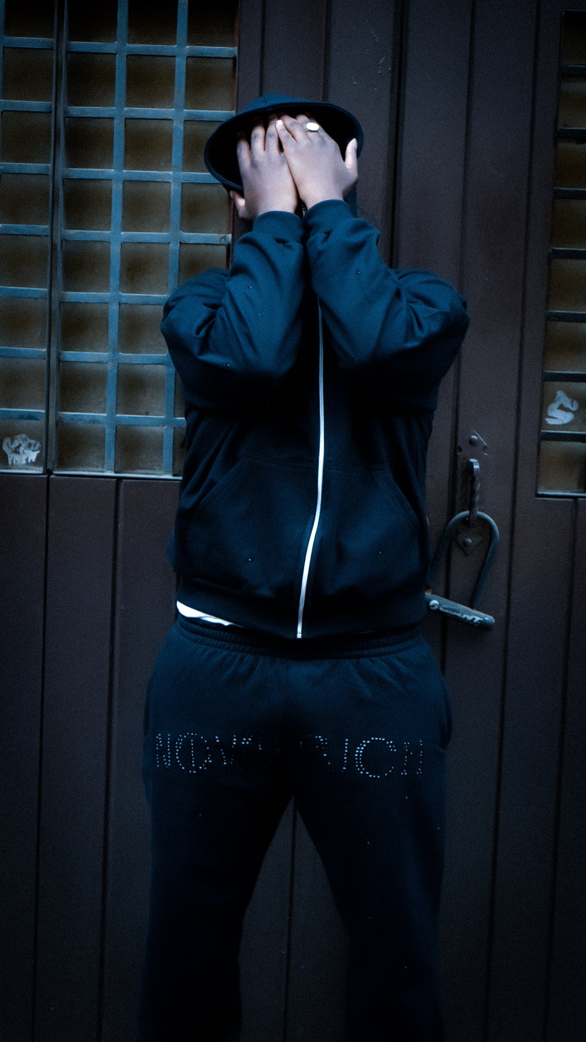 NOVVM ESSENCE BLVCK TRACKSUIT