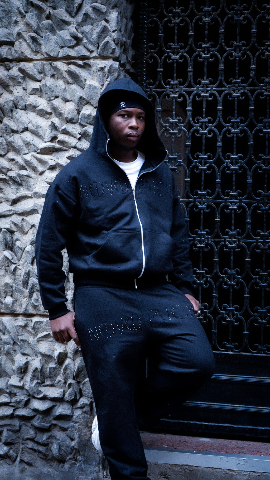 NOVVM ESSENCE BLVCK TRACKSUIT